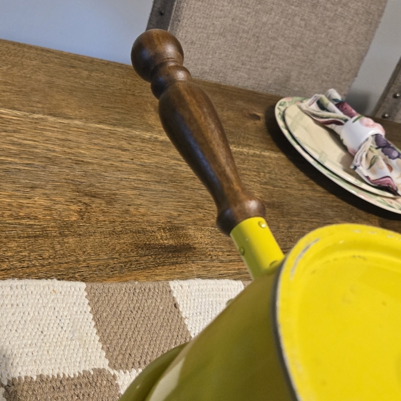 Vintage Yellow Fondue Pot with Wooden Handle - Home Kitchen - Picture 2 of 8